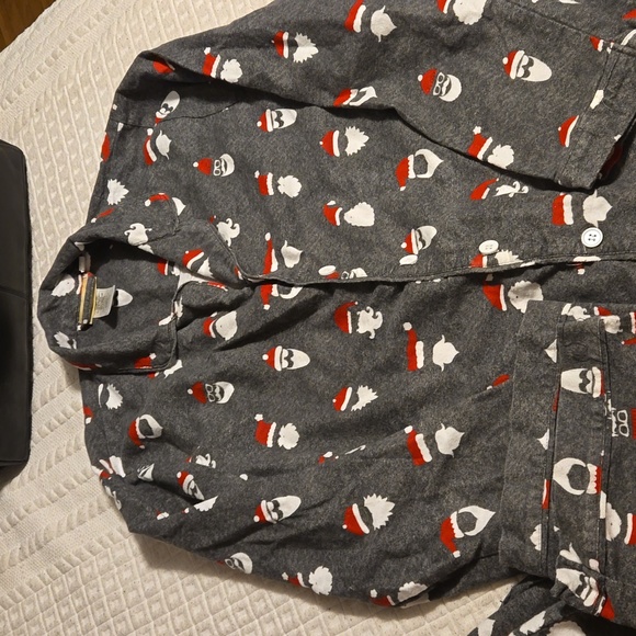 Pottery Barn Teen Cool Santa Christmas Flanel Pajamas Set TWO piece Medium - Picture 3 of 7